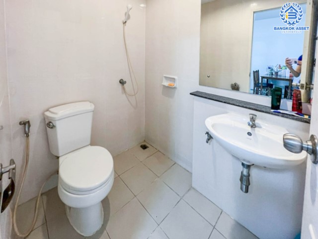 *****ทาวน์เฮ้าส์มือสองย่านนนทบุรี ม.โมดิวิลล่า ปิ่นเกล้า-วงแหวนฯ เนื้อที่มากถึงเกือบ 19 ตร.ว. ฟังก์ชัน 3 ห้องนอน 2 ห้องน้ำ 2 ที่จอดรถ แถมฟรี! 2 เครื่องปรับอากาศ, 1 เครื่องทำน้ำอุ่น บนทำเลดี เชื่อมต่อถ.กาญจนาฯ, ถ.บรมราชชนนี ใกล้เซ็นทรัลปิ่นเกล้า และรถไฟฟ้า "สถานีสามแยกบางใหญ่"